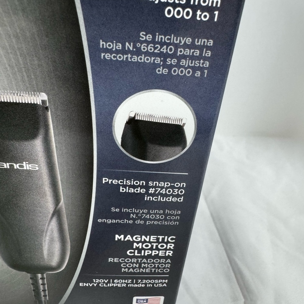 Andis Envy Combo Clipper Set - Red and Black - Picture 4 of 7